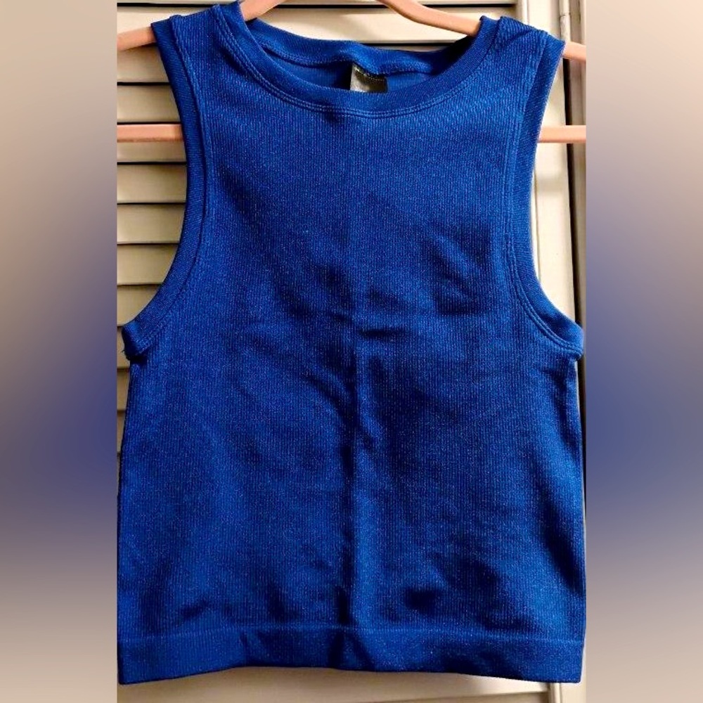 NWOT EXPRESS RIBBED TANK SIZE S/M